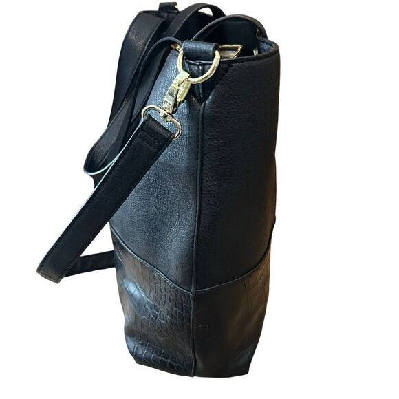 Steve Madden Tote - Picture 4 of 7